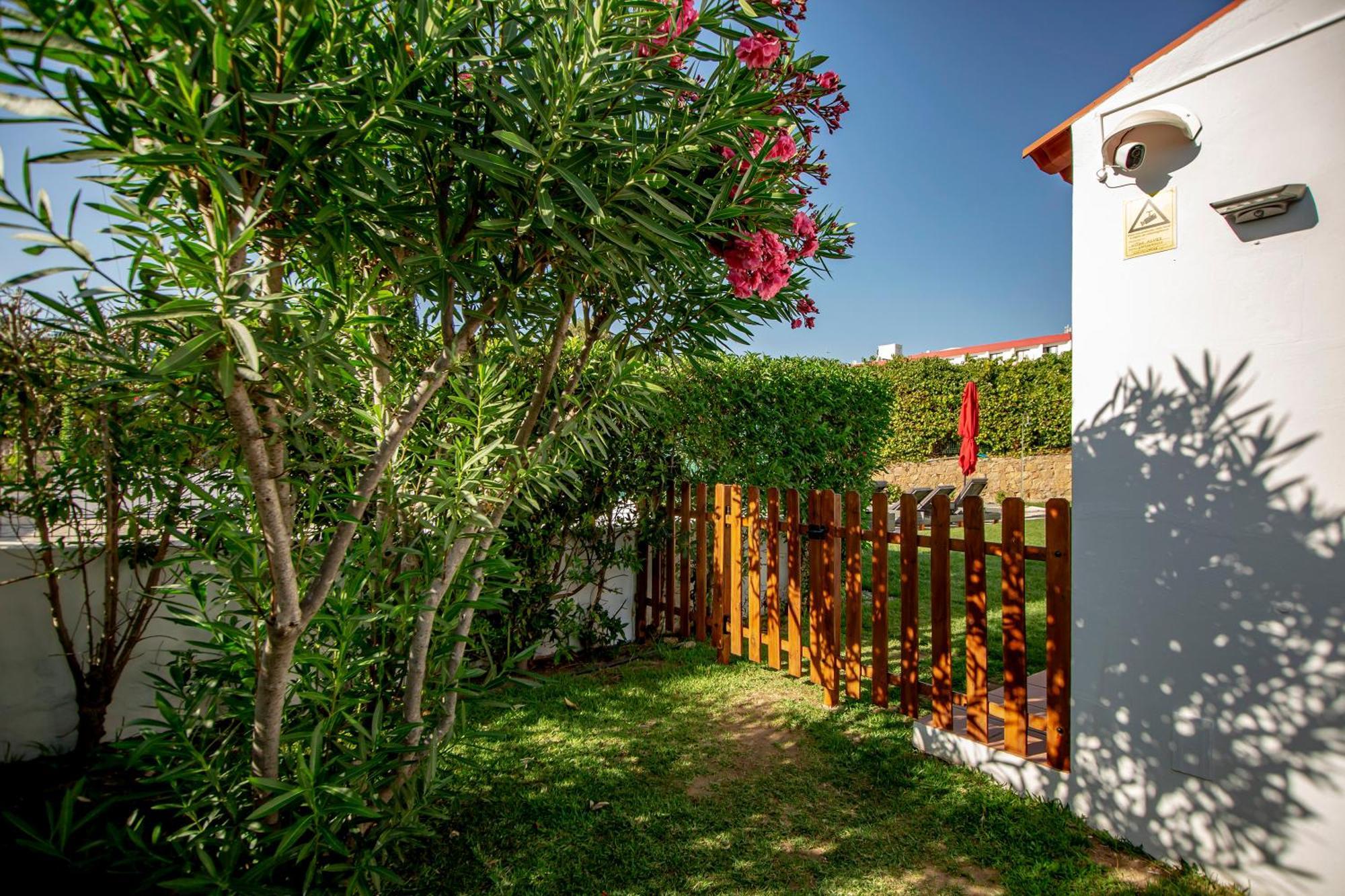 Lotus Villa 2, Albufeira Buitenkant foto